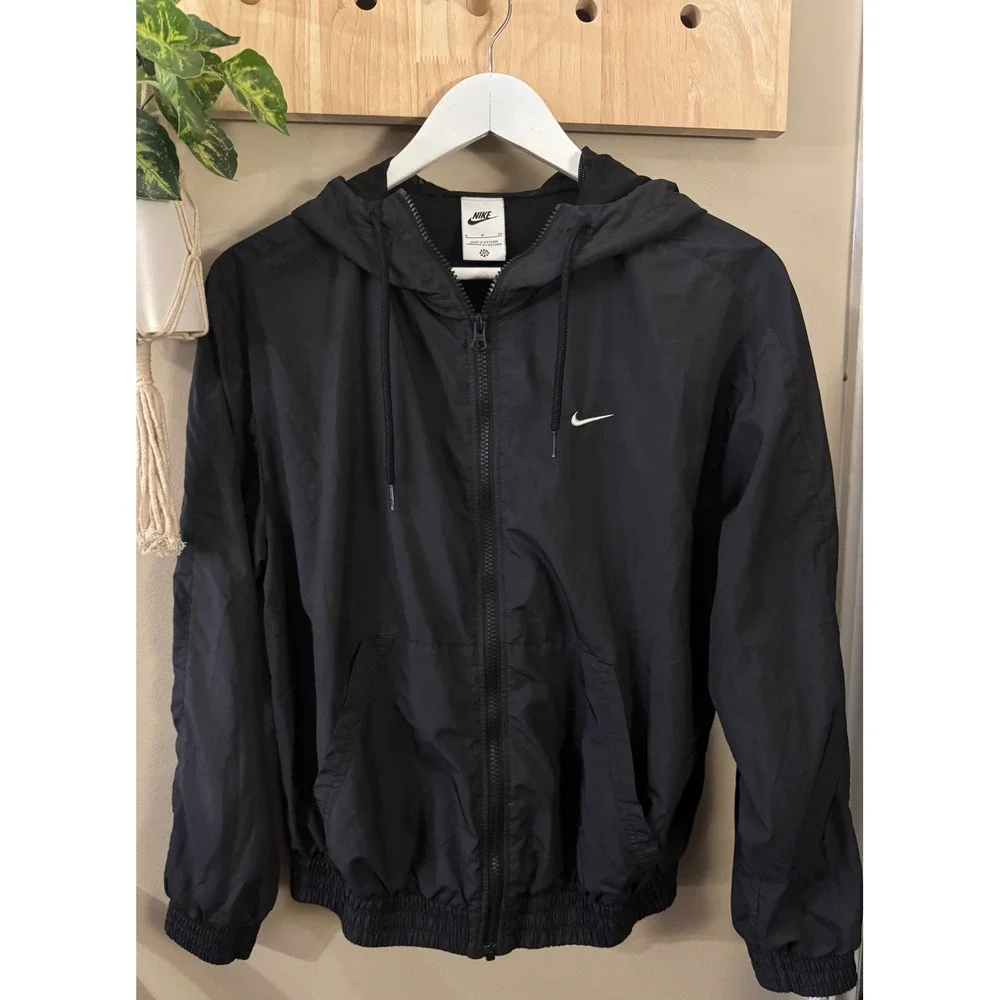 Nike Sportswear Essential Women Black UV Protection Hooded Windbreaker Jacket S‎